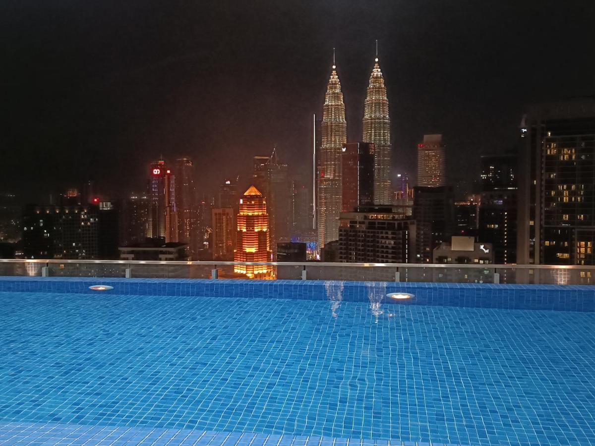 Cl 27A Insta Klcc View & Infinity Pool View Apartment Kuala Lumpur Exterior photo