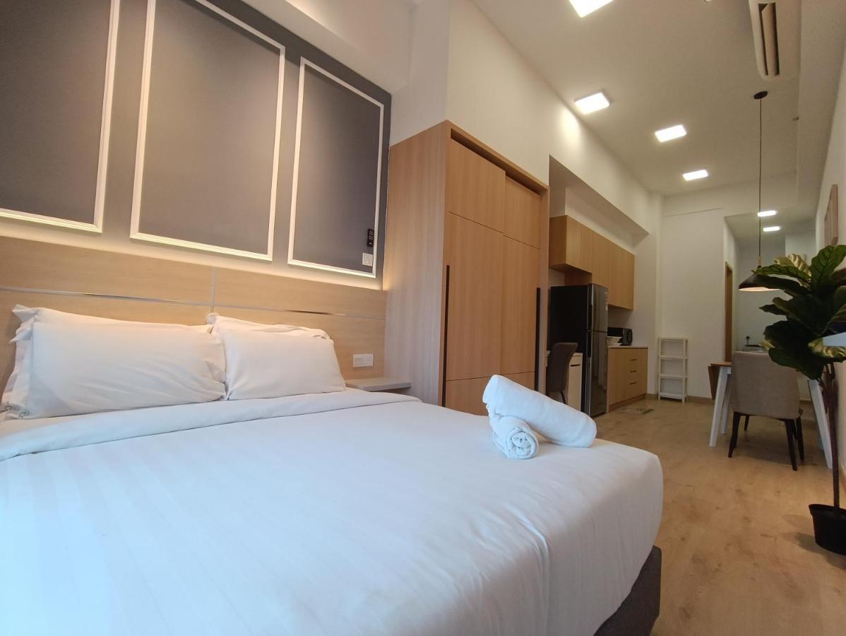 Cl 27A Insta Klcc View & Infinity Pool View Apartment Kuala Lumpur Exterior photo