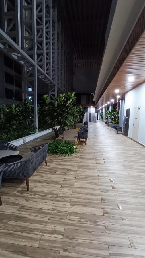 Cl 27A Insta Klcc View & Infinity Pool View Apartment Kuala Lumpur Exterior photo